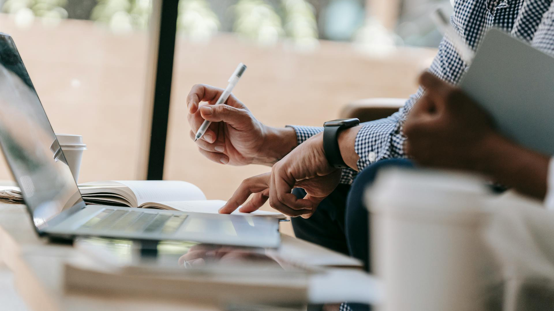 Arbete Utveckling Kollegor Dator Händer